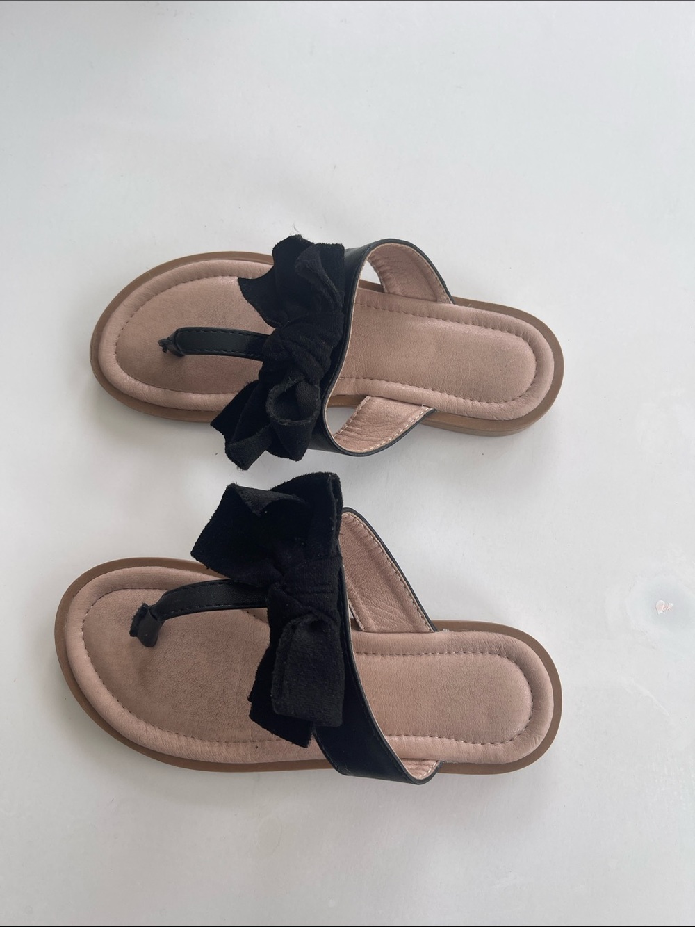 Girls Black Bow Thong Sandals - Comfortable Casual Slides